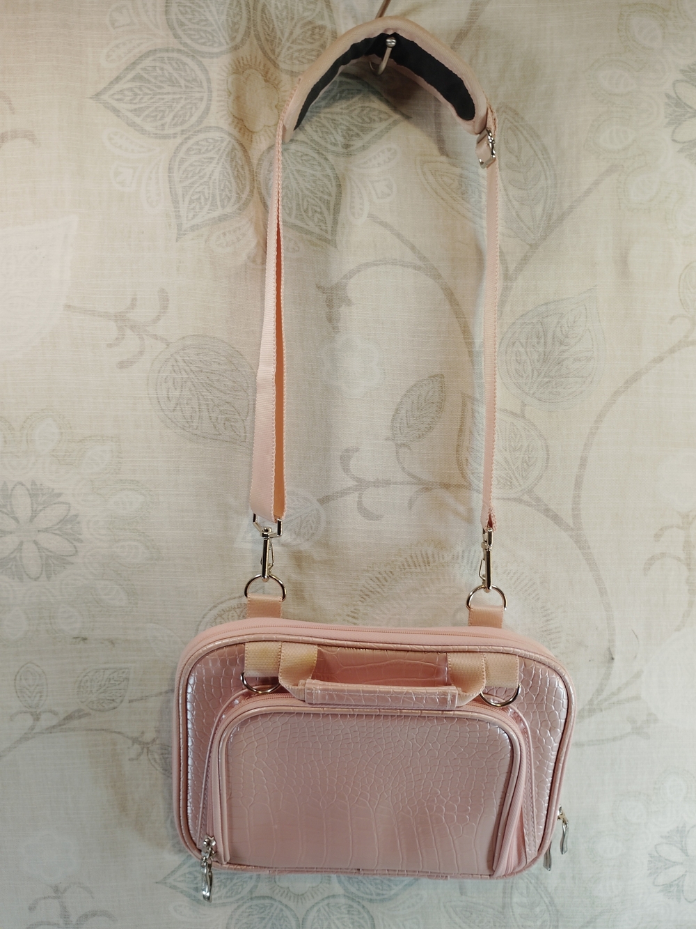 Casecrown Pink Croc Embossed Laptop/Crossbody Shoulder Bag